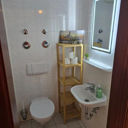 Appartement Wohntraum Im Gruenen, Balkon Dresden